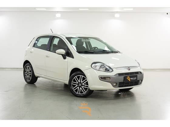 FIAT PUNTO 1.6 ESSENCE 16V FLEX 4P MANUAL FIAT PUNTO 1.6 ESSENCE 16V FLEX 4P MANUAL